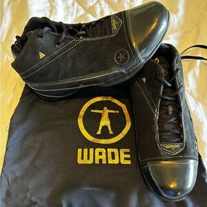 Dwayne Wade converse shoes Size 13 1.3Black/Gold 2006 Finals Edition W/dust Bag